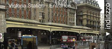 Londra foto: Victoria Station entrance - doors -exit